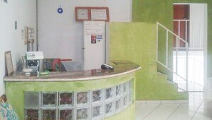 Quầy tiếp tân