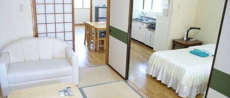 1 bedroom, desk, iron/ironing board, free WiFi