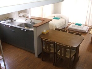 Fridge, microwave, stovetop, cookware/dishes/utensils - Family Type Western Style Room B Separate Non Smo / Naha Okinawa (Naha)