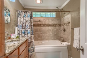 House, 1 Bedroom | Bathroom | Towels