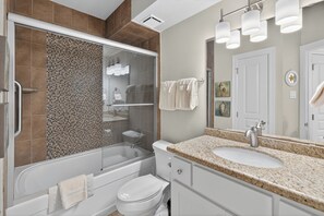 Combined shower/tub, towels - Sandpiper Condominiums 301, Panoramic Gulf Views w/ direct access to Mustang Island/Port A beaches. (Port Aransas)