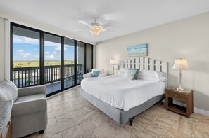 3 bedrooms, WiFi, bed sheets - Sandpiper Condominiums 301, Panoramic Gulf Views w/ direct access to Mustang Island/Port A beaches. (Port Aransas)