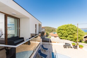 Apartment (Comfort 1 Bedroom Apt with Terrace) | Terrace/patio - Villa LA (Trogir)