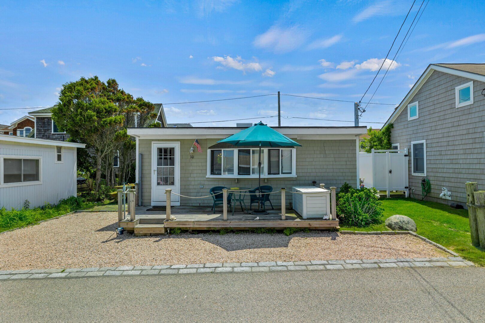 Charming Cottage in Breakwater Village - Grab your Sandals and Head to the Private Beach!