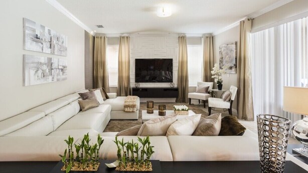 하우스 (Wonderful 6 bed 5 bath House w Pool 1) | 거실