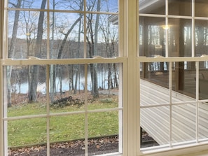 Interior - Huge Comfy Lakefront : Kayaks, Gamerooms, Firepit, Pet Friendly, Bushkill Falls! (Tamiment)
