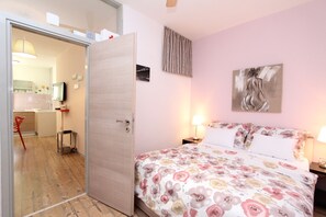 شقة - غرفة نوم واحدة | 1 غرفة نوم ومكواة/لوح كي وواي فاي مجانًا وملاءات أسرّة