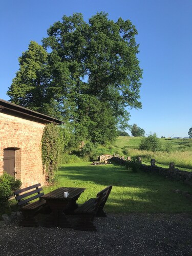 Family-friendly holiday home with a large playroom and garden. Pet-friendly!