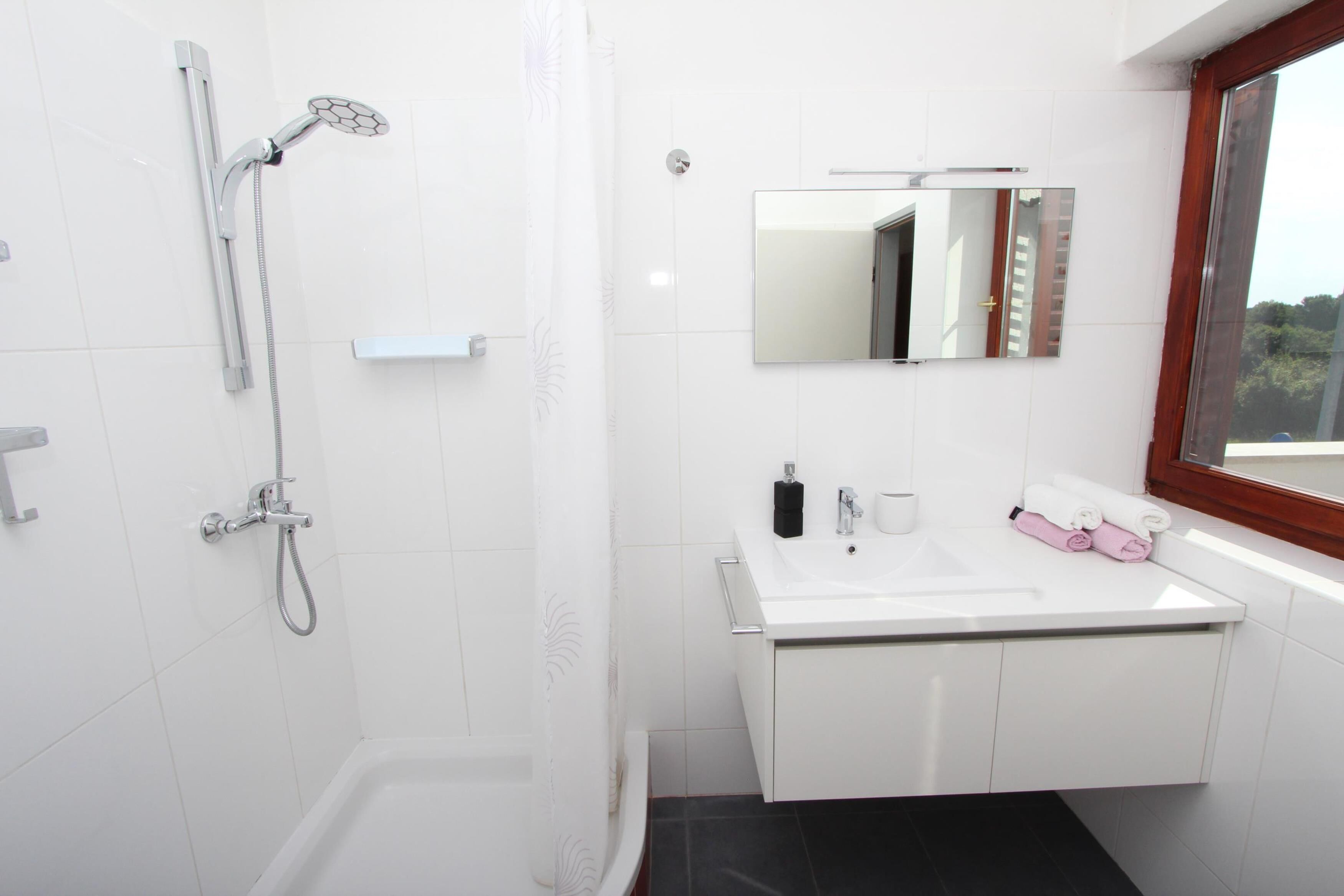 Photo - Rooms and Apartment Luana