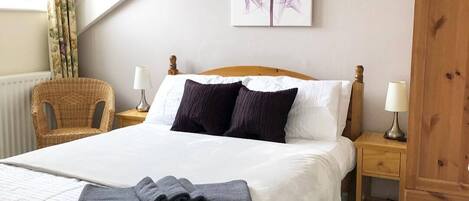 Apartment, 3 Bedrooms | Bed sheets