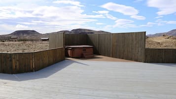 Villa, 3 Bedrooms | Private spa tub