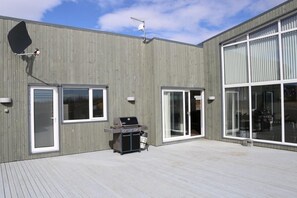 BBQ/picnic Area - Golden Circle Luxury Villa (Selfoss)
