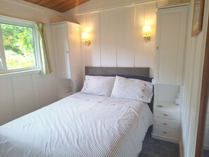 2 chambres, fer et planche Ă repasser, Wi-Fi, draps fournis