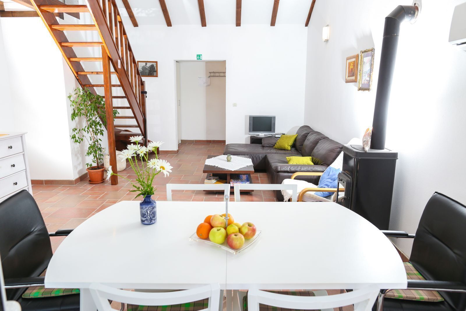 Standard Apartment, 3 Bedrooms, Balcony, Sea View | 3 bedrooms, iron/ironing board, free WiFi, bed sheets