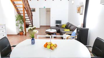 Standard Apartment, 3 Bedrooms, Balcony, Sea View | 3 bedrooms, iron/ironing board, free WiFi, bed sheets