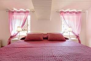 Traditional House, 4 Bedrooms, Balcony | 4 bedrooms, iron/ironing board, free WiFi, bed sheets - Holiday Home Nada (Dubrovnik)