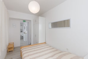 1 bedroom, free WiFi, bed sheets