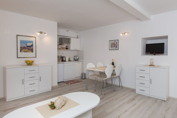 Appartement Standard, 2 chambres | Coin séjour