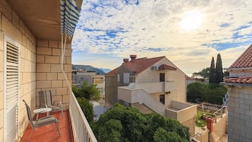Standard Apartment, 2 Bedrooms, Balcony | Courtyard view