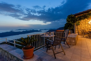 Maison, 3 chambres, terrasse, vue sur la mer | Terrasse/patio