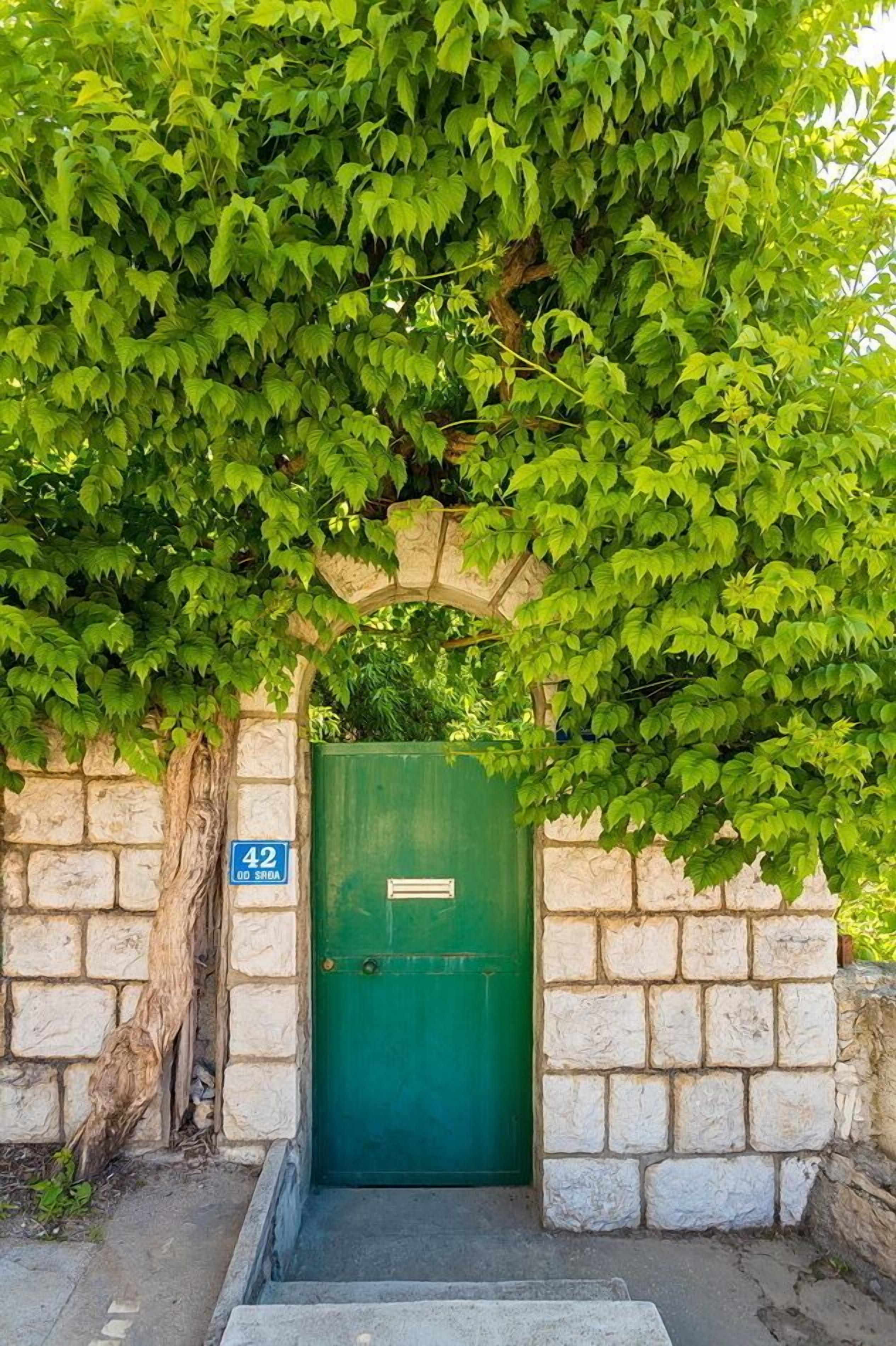 مدخل المنشأة
