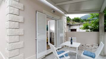 Studio, 1 grand lit, patio | Terrasse/Patio