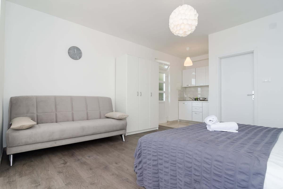 Standard Apartment, 1 Bedroom, Balcony, Sea View | WiFi (free)