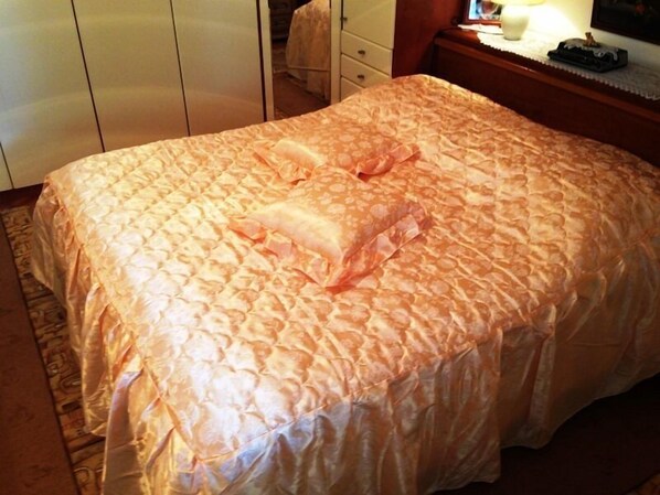 Basic Room, 1 Bedroom (Shared Terrace) | Free WiFi, bed sheets