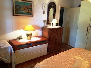 Eenvoudige kamer, 1 slaapkamer (Shared Terrace) | Gratis wifi, beddengoed