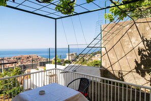 Front of property - Guest House Slavka (Dubrovnik)