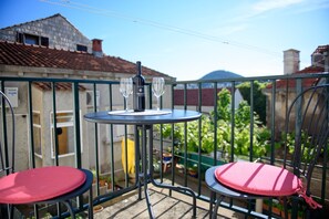 Studio Confort, 1 lit double, balcon | Terrasse/Patio