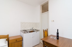 Restauration dans la chambre