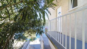 Standard Apartment, 2 Bedrooms, Balcony, Sea View | 2 bedrooms, free WiFi, bed sheets