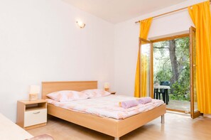 Appartamento, 1 camera da letto, terrazzo | Lenzuola