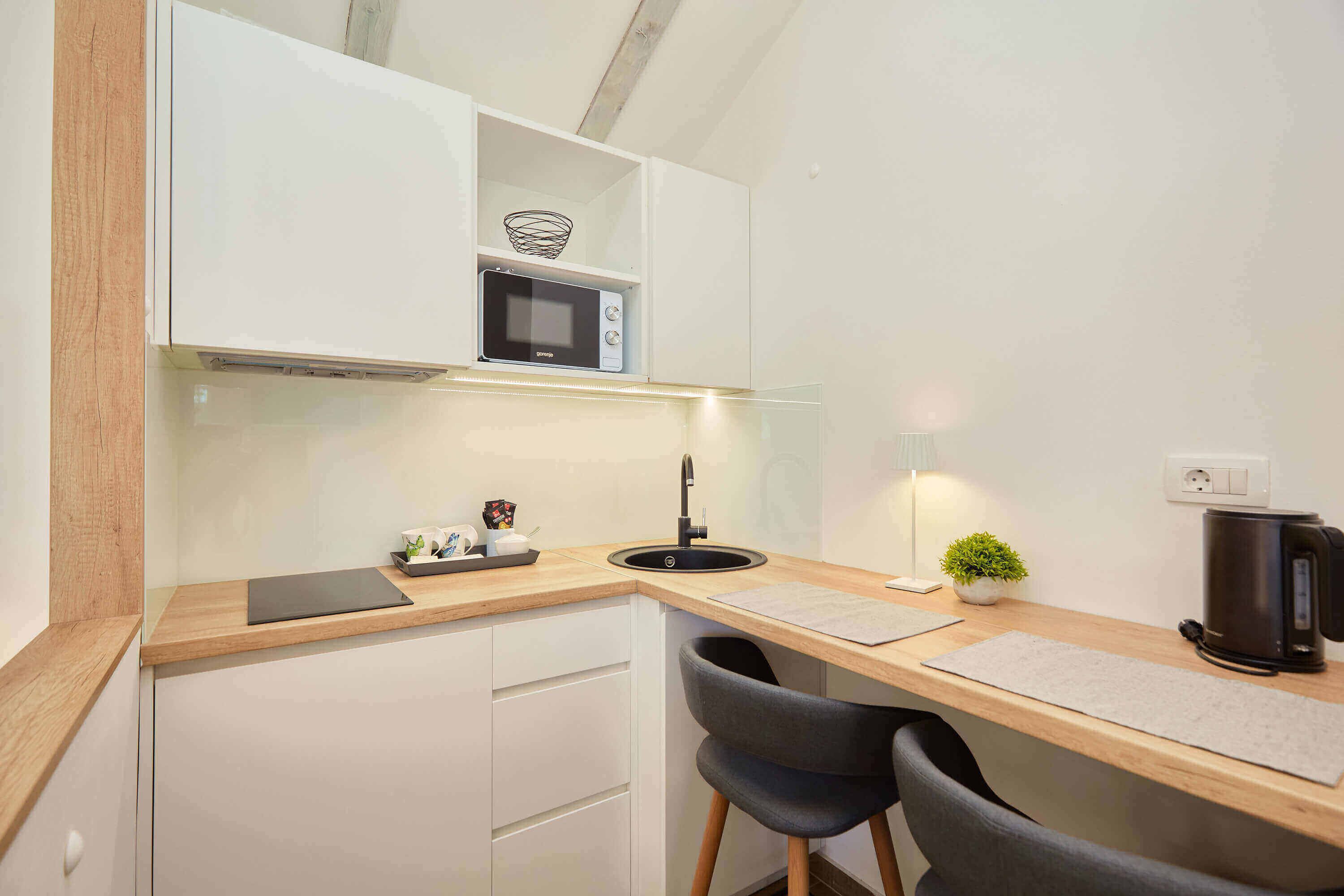 Standard Studio, Sea View | Private kitchenette | Fridge, microwave, stovetop, cookware/dishes/utensils