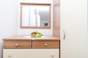 Standardrum - 1 dubbelsÀng - balkong - havsutsikt | Gratis wi-fi och sÀngklÀder