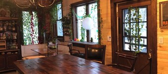 Magical Mountain House-Pet Friendly