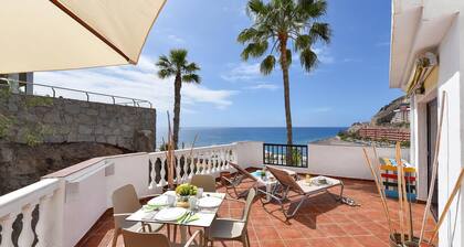 Beach Apartment in Playa del Cura 323 by VillaGranCanaria