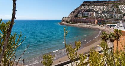 Beach Apartment in Playa del Cura 323 by VillaGranCanaria