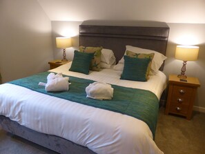 Cabin, Multiple Beds