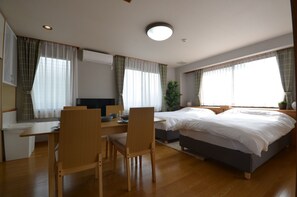 2 bedrooms, desk, free WiFi, bed sheets