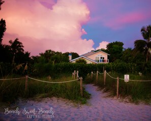 On the beach, sun-loungers - Beachfront Island Home W/ Private Pool On Captiva (Captiva)
