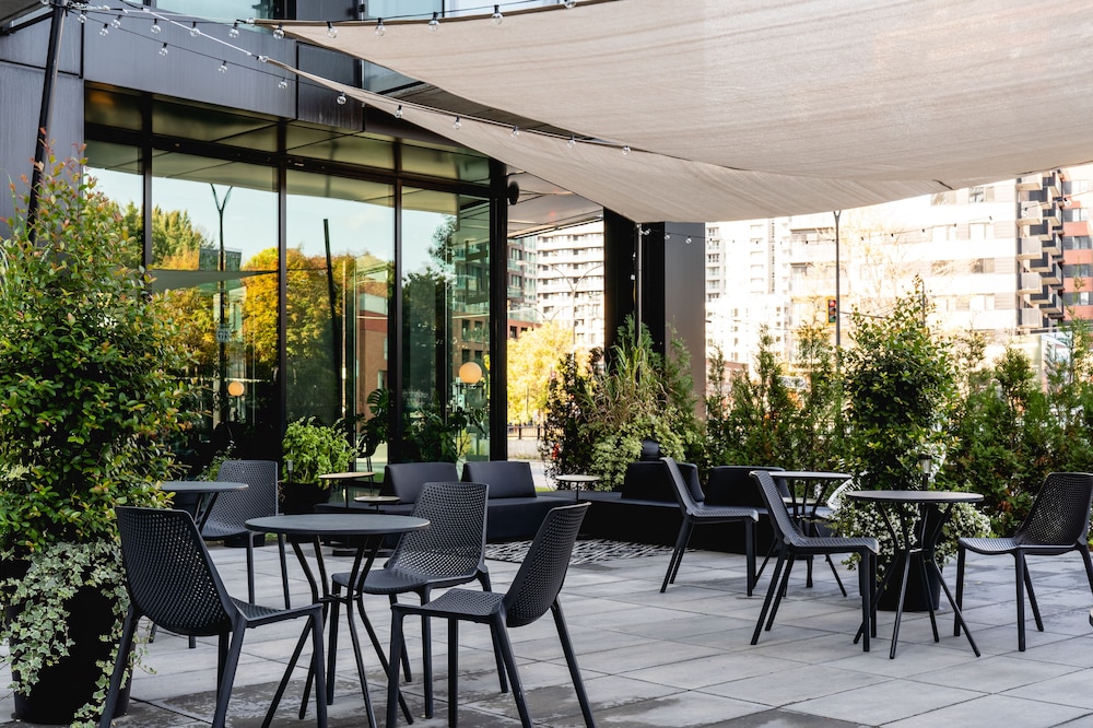 Griffintown Hotel by null