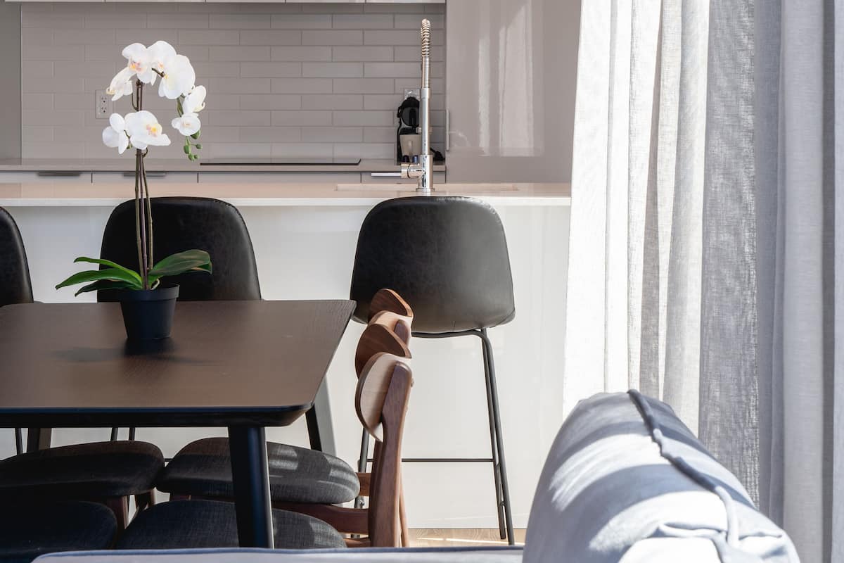 Signature Apartment, 2 Bedrooms, Kitchen | Private kitchen | Fridge, microwave, oven, stovetop