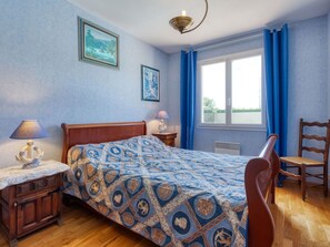 3 slaapkamers, reisbedje, gratis wifi, beddengoed