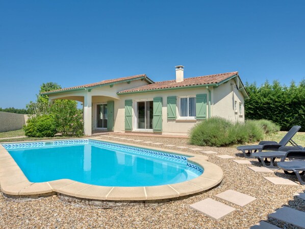 Sky, Water, Property, Window, Building, Plant, Blue, Azure, Swimming Pool, Residential Area