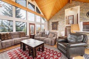 TV, fireplace, stereo - Hidden River Ranch private hot tub, rustic private location (Tabernash)