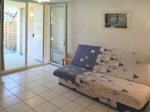TV - Nice apartment for 2 people with TV, terrace and pets allowed (Carcans-plage)