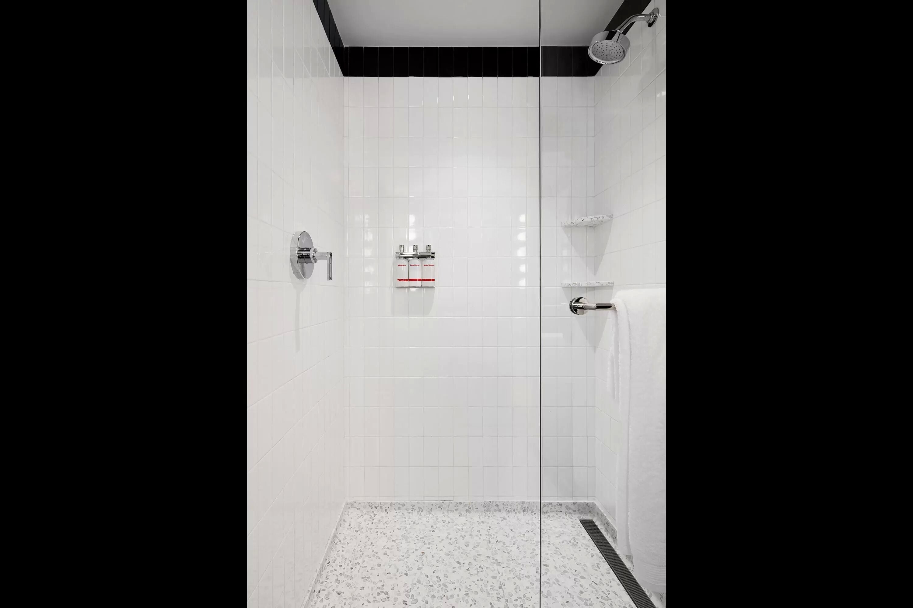 Ducha del cuarto de baño