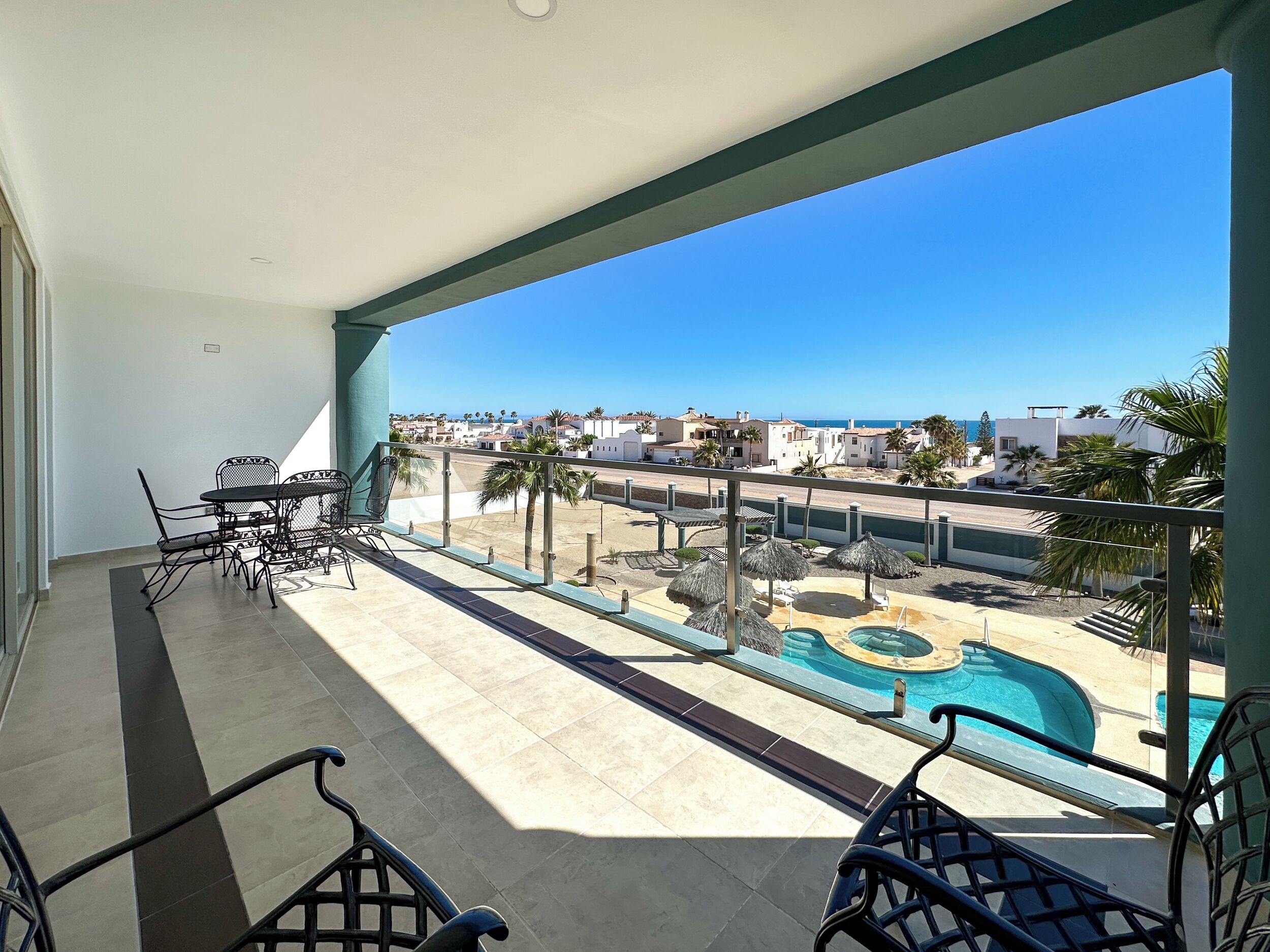 Linda Vista 309 | 2 bedrooms, Egyptian cotton sheets, premium bedding, iron/ironing board